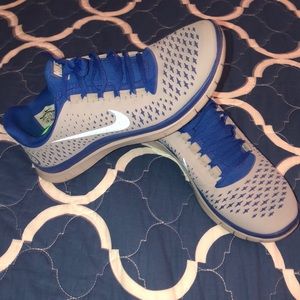 Gray & Blue Nike Free Sneakers (8.5 Men/9.5 Women)